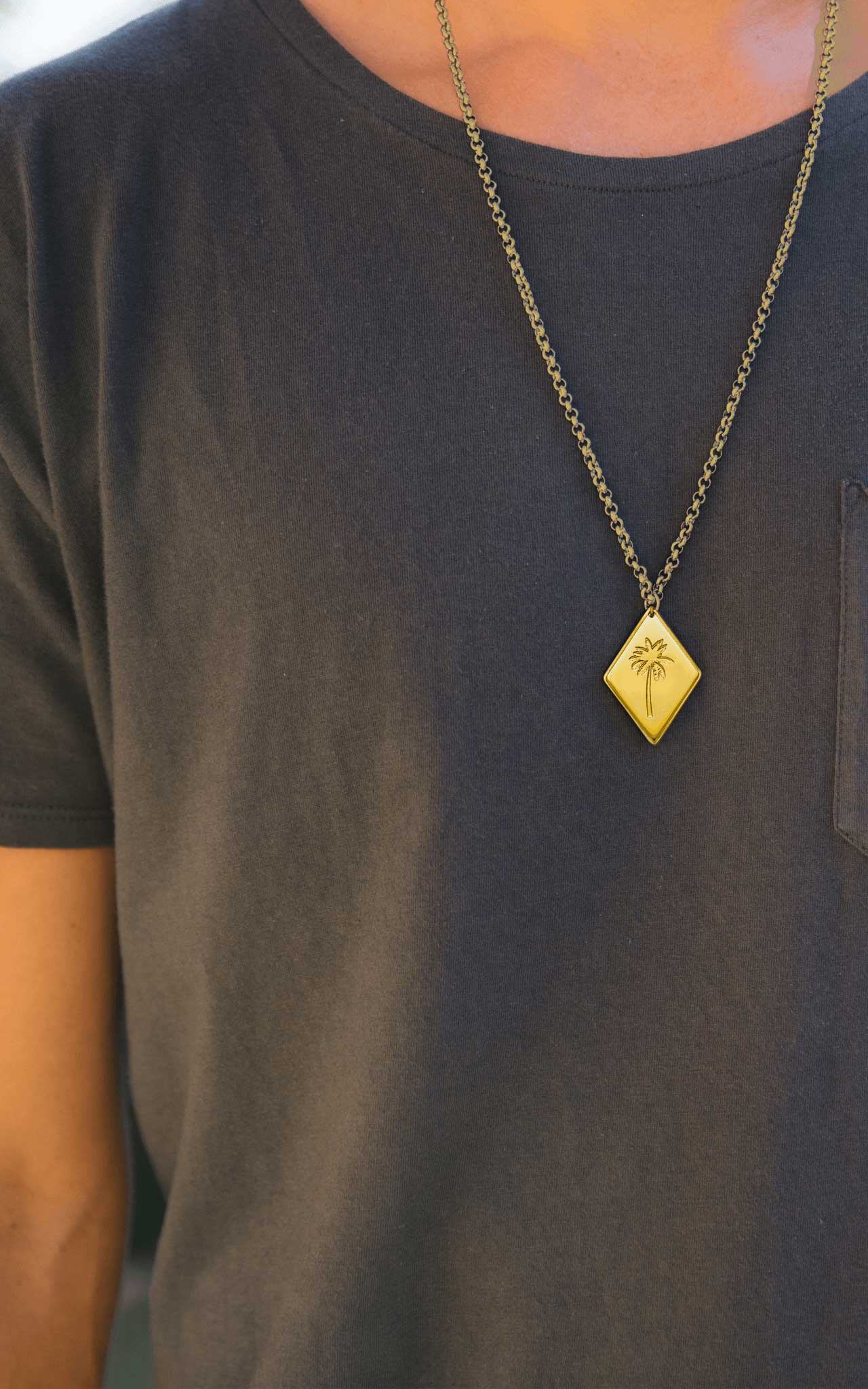 GOLD PURELEI X PARI NECKLACE PALM TREE - PARI USA