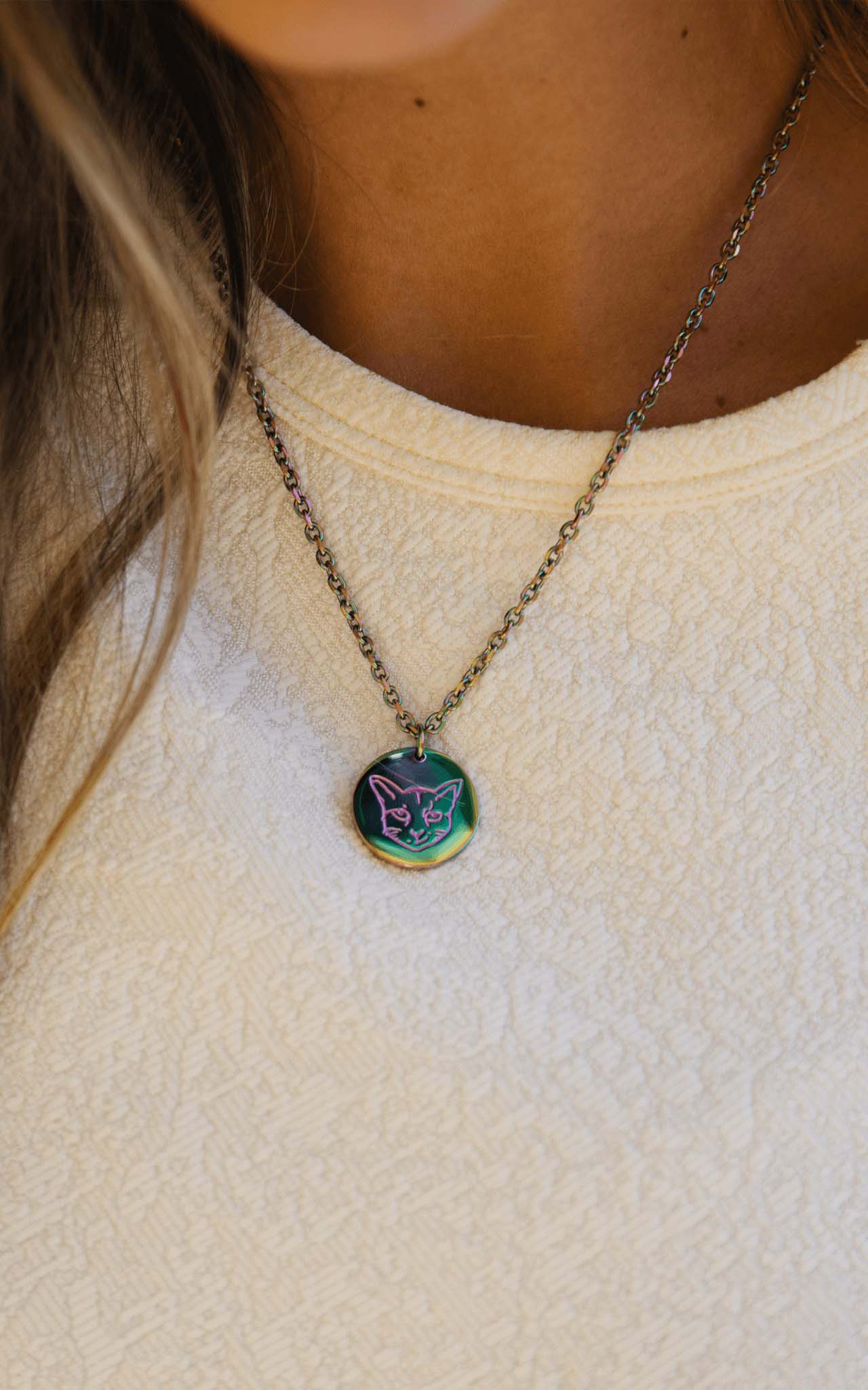 RAINBOW PURELEI X PARI NECKLACE COIN - PARI USA