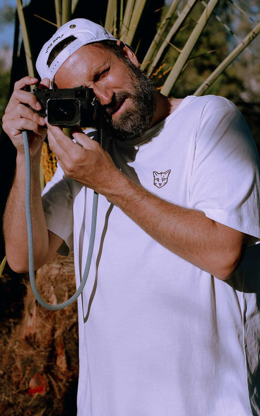WHITE T-SHIRT RUBBER CAT - PARI USA , Wearepari, Paul Ripke, pari swim club, Newport Beach, pari